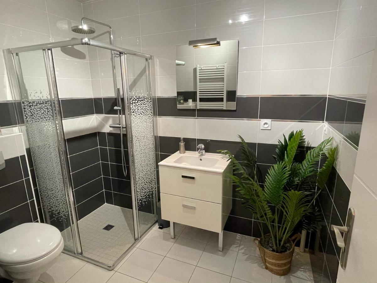 Studio Calme Et Cosy Saint-Julien-les-Villas エクステリア 写真